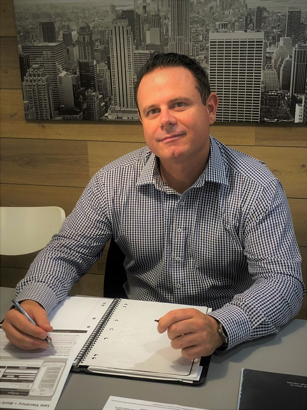 JS RE photo desk full head shot. 200